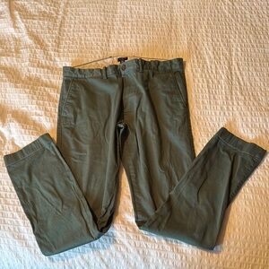 J. Crew Sage Green Men's Chinos. 5W1625